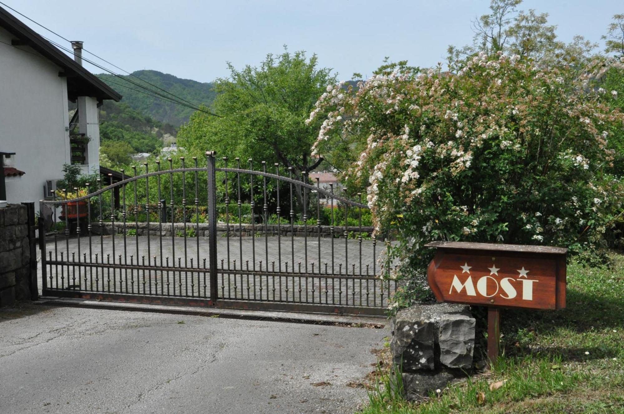 Guest House Most Buzet Exterior foto